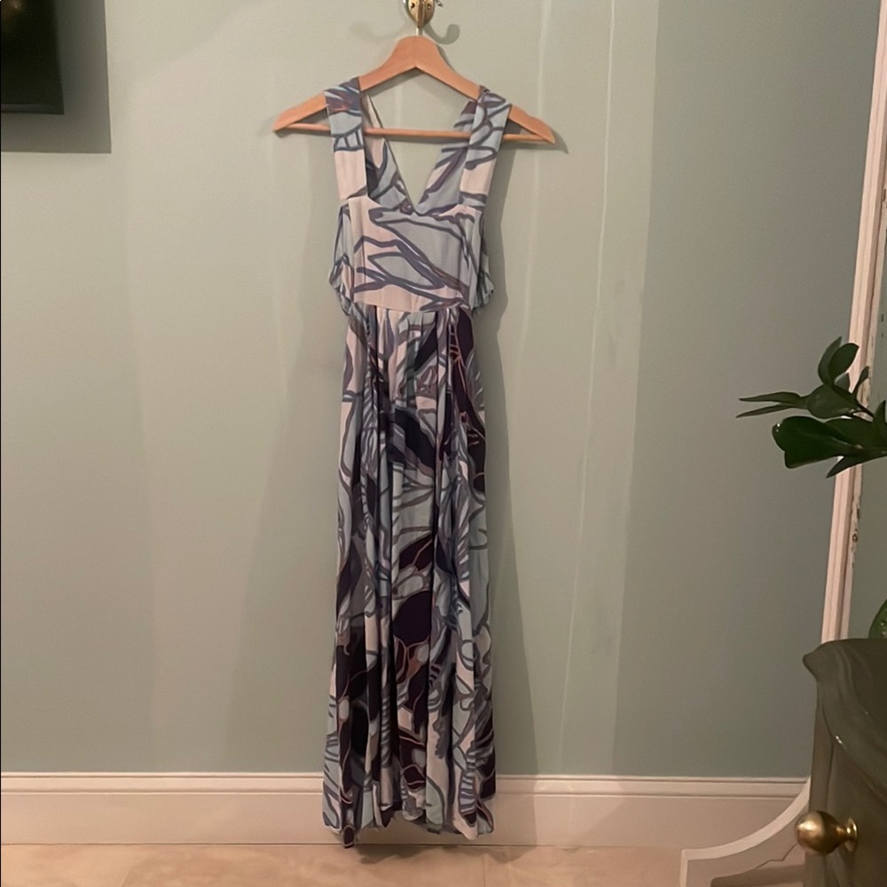 Elegant Blue and White Abstract Maxi Dress